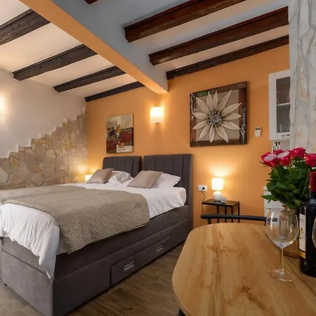 Apartment Casa Albina *